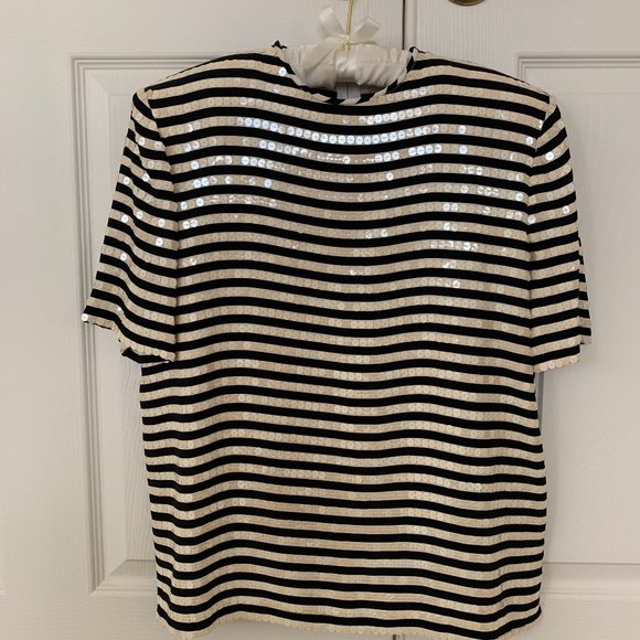 Unique Vintage Tops - A Stunning Vintage No Name Sequin Stripe T-Shirt